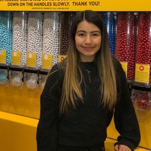 Meet your Posher, Cynthia